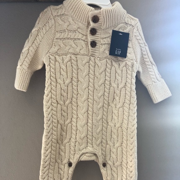 cable knit newborn outfit
